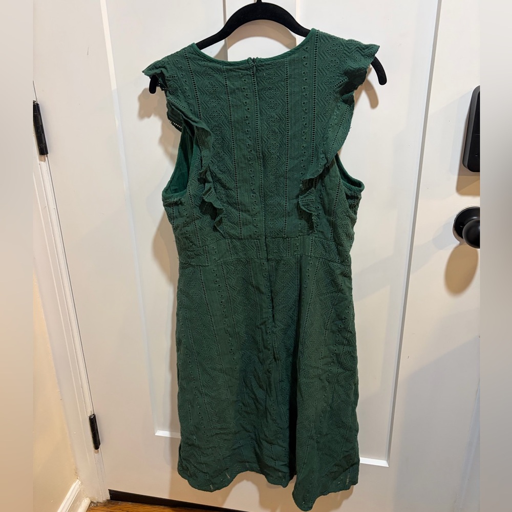 EcoWish Forest Green Lace Dress - Picture 2 of 4